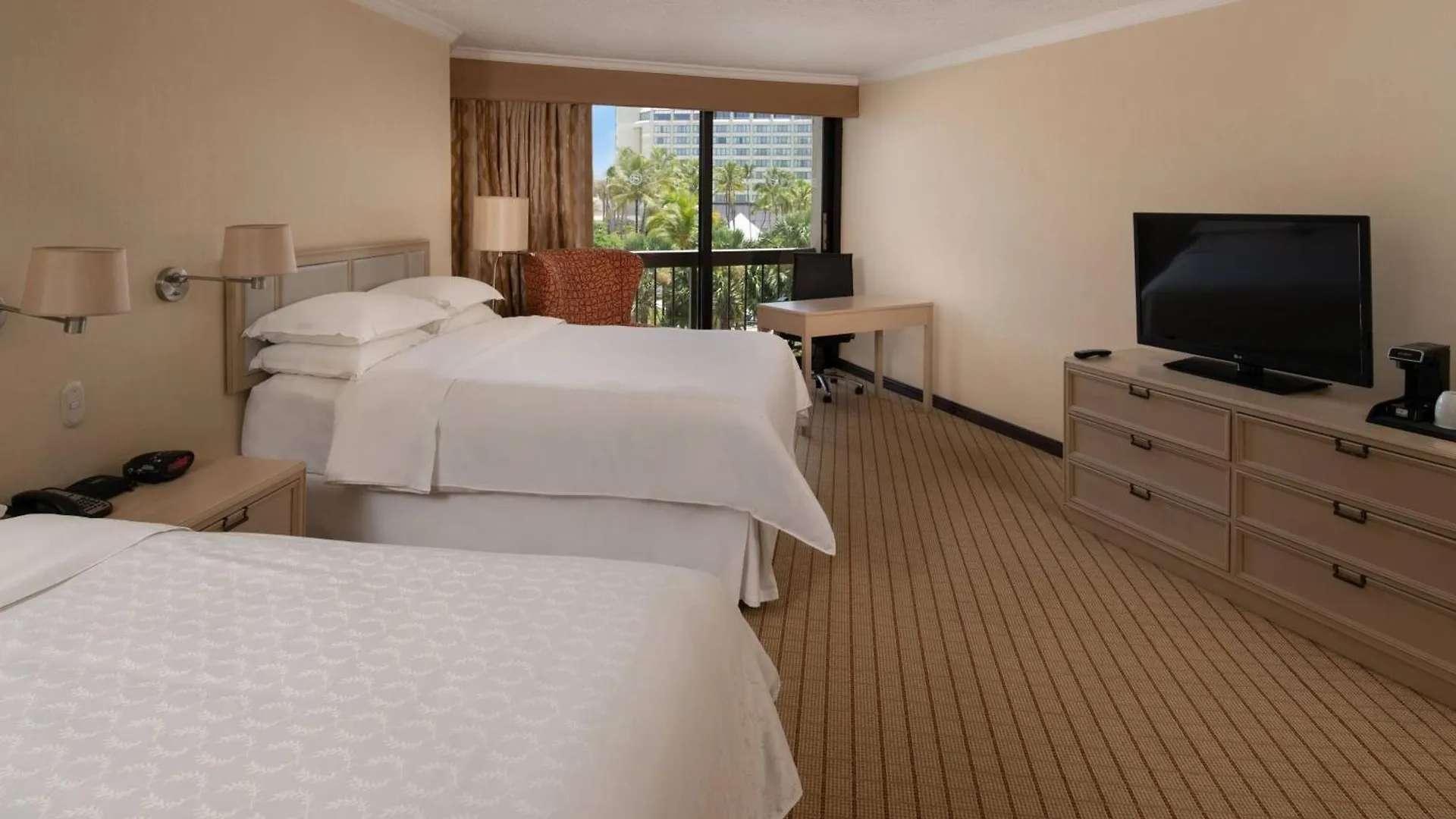 Sheraton Santo Domingo 5*,